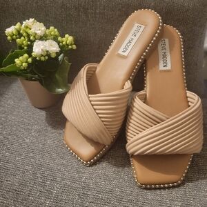 Steve Madden awesome sandals!